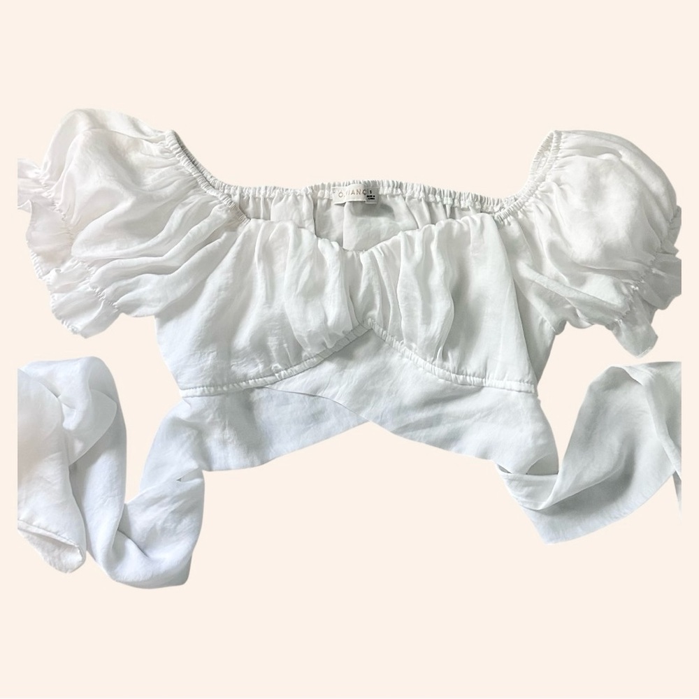 White milkmaid puff sleeve crop top